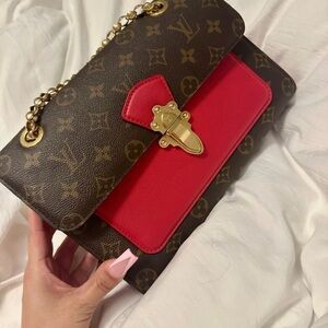 Louis Vuitton Brown and Red Shoulder Bag